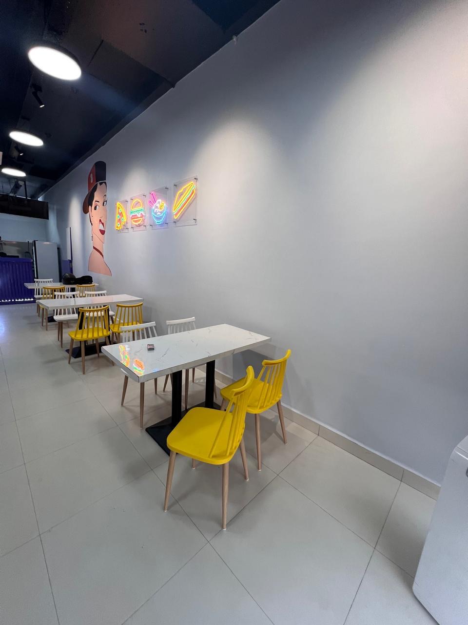 MunchMate specialty pizza